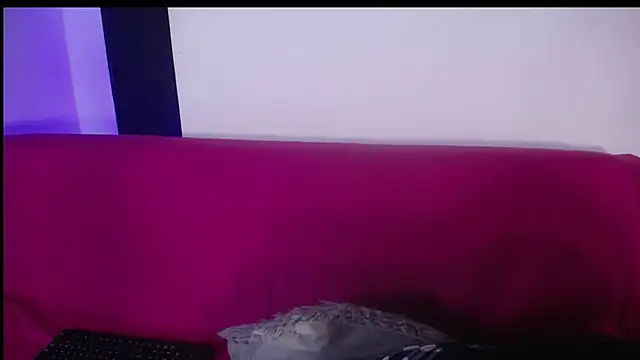 Snapshot of Miss_Loise chatting on 01-13-25, 12:56 Miss Loise online show from 01-13-25, 12:56