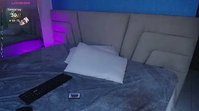 Snapshot of Miss_Loise chatting on 10-02-25, 05:14 Miss Loise online show from 10-02-25, 05:14