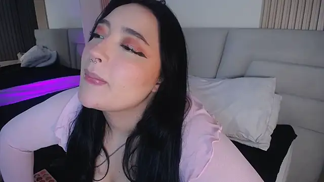 Snapshot of Miss_Loise chatting on 11-10-25, 03:49 Miss Loise online show from 11-10-25, 03:49