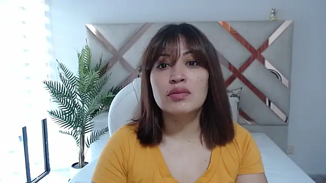 sophia hadid online show from 03-22-25, 03:09