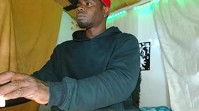 angel bonbom online show from 11-19-25, 05:07