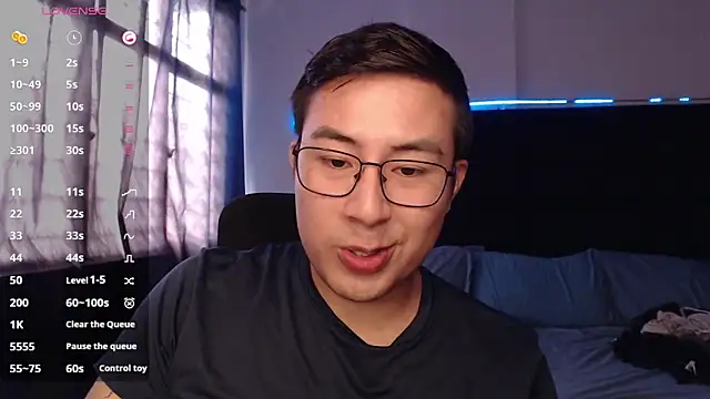 andrewmhilton  online show from 11-11-25, 09:26