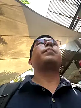 andrewmhilton  online show from 11-26-25, 06:42