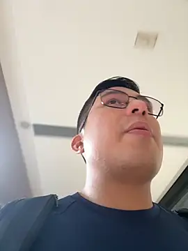 andrewmhilton  online show from 12-03-25, 07:45