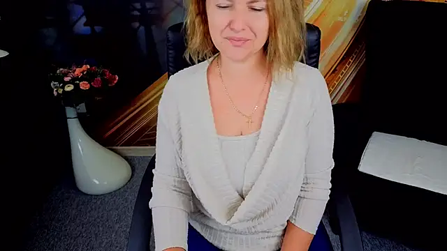 EmmaxPark online show from 10-23-25, 05:51