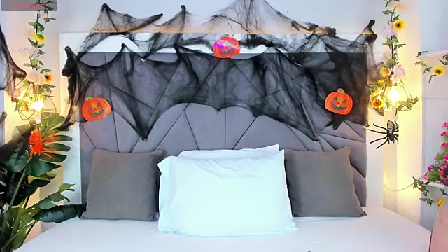 KiarhaTrixie online show from 10-26-25, 03:12