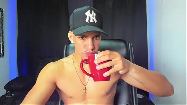 jhonnysnow17 online show from 10-25-25, 04:13