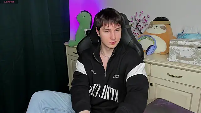 Vincent Strong online show from 02-08-26, 06:00