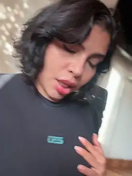 GigiiStone online show from 11-29-25, 10:02