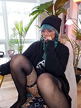 Snapshot of anyalikestosuck chatting on 12-03-25, 08:18 anyalikestosuck online show from 12-03-25, 08:18