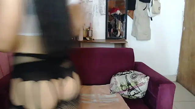 Nathacha online show from 02-13-25, 10:54