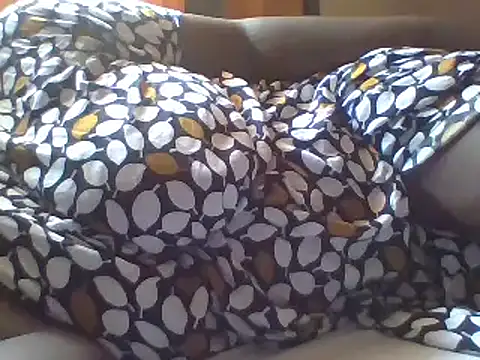 Snapshot of Bigg_boobies chatting on 03-20-25, 07:58 Bigg boobies online show from 03-20-25, 07:58