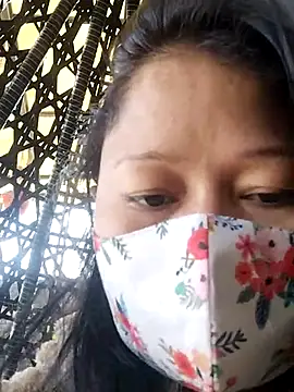 Snapshot of Doll_Nepali chatting on 12-01-25, 09:25 Doll Nepali online show from 12-01-25, 09:25