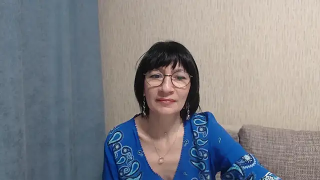 Erica95Bloom online show from 02-13-25, 08:13