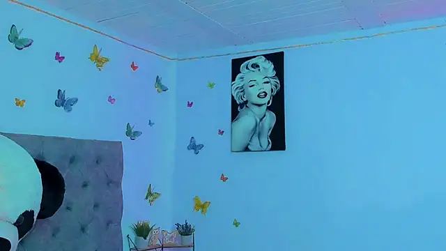 mabellfox online show from 12-11-24, 01:26