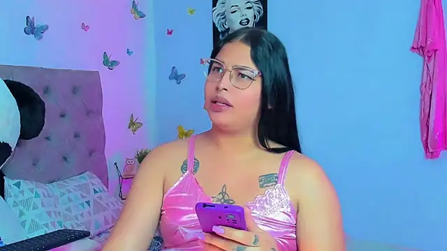 mabellfox online show from 12-20-24, 09:50