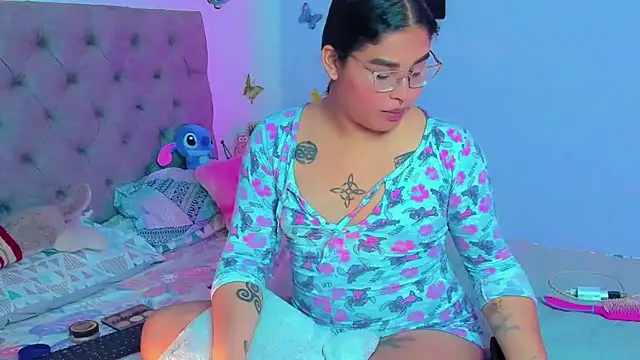 mabellfox online show from 12-25-24, 09:54