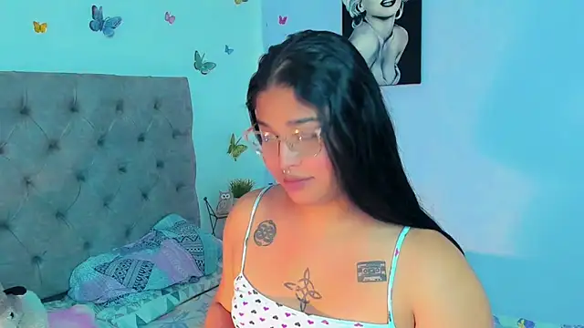 mabellfox online show from 12-27-24, 04:43