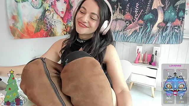 LovelyAzucena online show from 12-16-25, 02:55