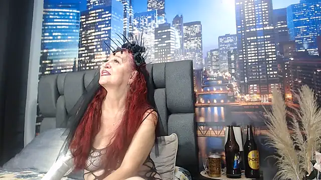 Snapshot of Lucy_mature8 chatting on 06-15-26, 10:45 Lucy mature8 online show from 06-15-26, 10:45