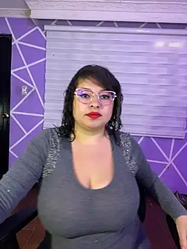 Snapshot of MiiaaJoness chatting on 07-15-26, 03:28 MiiaaJoness online show from 07-15-26, 03:28