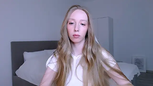 Luna insniity online show from 02-13-26, 08:49