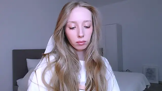 Luna insniity online show from 03-11-26, 09:21