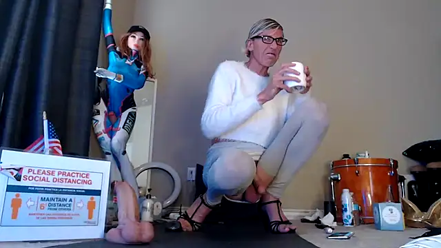 Snapshot of Taylorsexbot chatting on 03-03-25, 04:56 Taylorsexbot online show from 03-03-25, 04:56