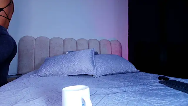 Snapshot of lucyy_gray chatting on 11-14-25, 03:05 lucyy gray online show from 11-14-25, 03:05