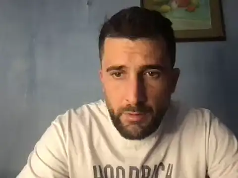 Snapshot of alex877x chatting on 01-11-25, 12:18 alex877x online show from 01-11-25, 12:18