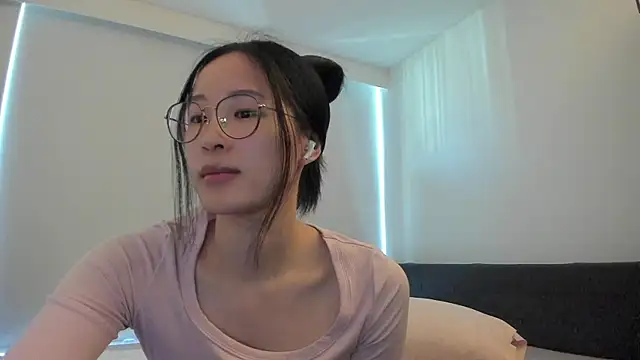 Snapshot of secretgirlfriendxo chatting on 06-18-26, 10:58 secretgirlfriendxo online show from 06-18-26, 10:58