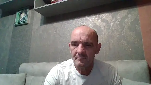 Snapshot of skorpibg65 chatting on 03-06-26, 04:14 skorpibg65 online show from 03-06-26, 04:14