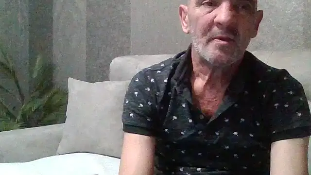 Snapshot of skorpibg65 chatting on 03-17-26, 06:00 skorpibg65 online show from 03-17-26, 06:00