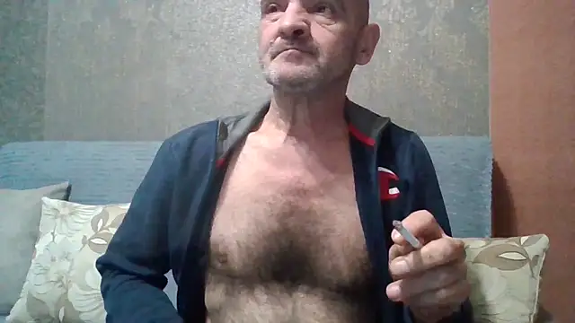 Snapshot of skorpibg65 chatting on 03-29-26, 04:18 skorpibg65 online show from 03-29-26, 04:18