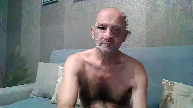 Snapshot of skorpibg65 chatting on 04-01-26, 05:32 skorpibg65 online show from 04-01-26, 05:32