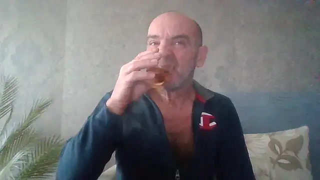 Snapshot of skorpibg65 chatting on 04-14-26, 01:50 skorpibg65 online show from 04-14-26, 01:50