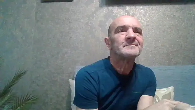 Snapshot of skorpibg65 chatting on 04-15-26, 03:41 skorpibg65 online show from 04-15-26, 03:41