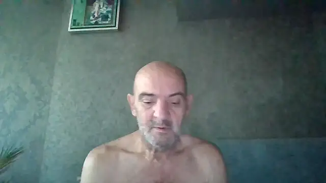 Snapshot of skorpibg65 chatting on 04-26-26, 02:15 skorpibg65 online show from 04-26-26, 02:15