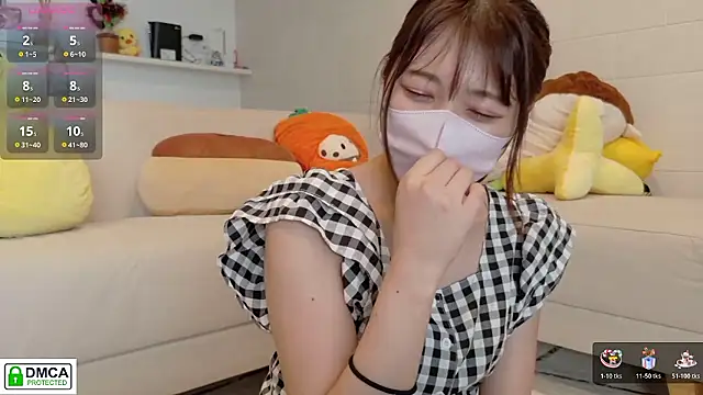 Snapshot of SUZU_ chatting on 07-05-26, 06:42 SUZU online show from 07-05-26, 06:42