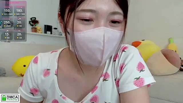 Snapshot of SUZU_ chatting on 07-08-26, 06:29 SUZU online show from 07-08-26, 06:29