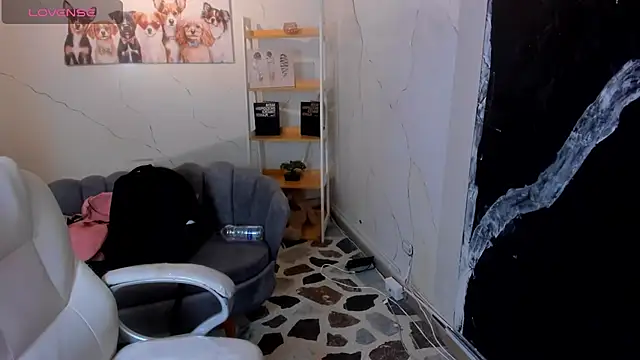 Snapshot of NiickyJones chatting on 09-17-25, 08:32 NiickyJones online show from 09-17-25, 08:32