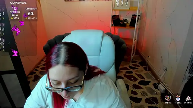 Snapshot of NiickyJones chatting on 09-29-25, 09:30 NiickyJones online show from 09-29-25, 09:30