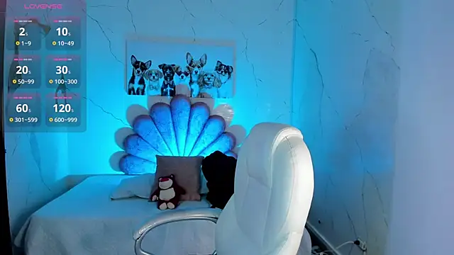 Snapshot of NiickyJones chatting on 12-13-25, 07:53 NiickyJones online show from 12-13-25, 07:53