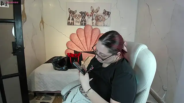 Snapshot of NiickyJones chatting on 01-07-26, 09:17 NiickyJones online show from 01-07-26, 09:17