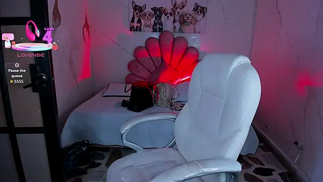 Snapshot of NiickyJones chatting on 01-08-26, 09:50 NiickyJones online show from 01-08-26, 09:50