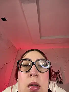 Snapshot of NiickyJones chatting on 01-10-26, 02:24 NiickyJones online show from 01-10-26, 02:24