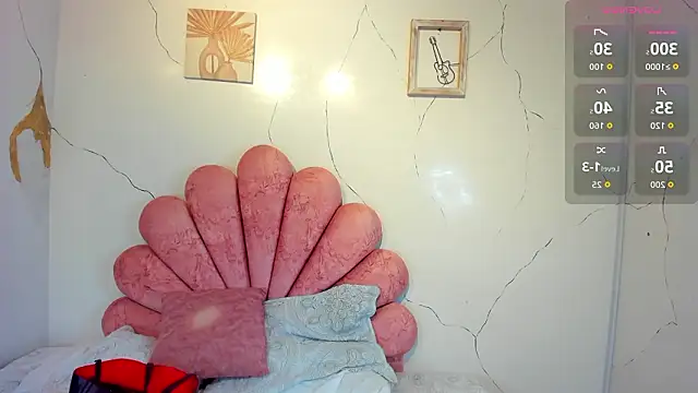 Snapshot of NiickyJones chatting on 03-09-26, 05:11 NiickyJones online show from 03-09-26, 05:11