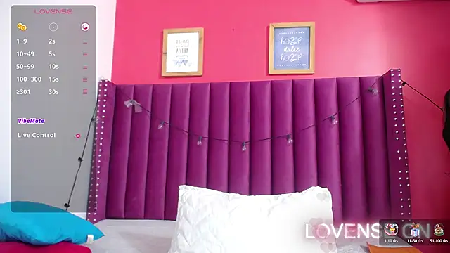 littlee emilyy  online show from 12-27-24, 12:56