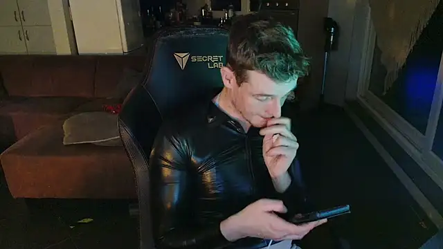 Str8boyy online show from 12-16-24, 12:26