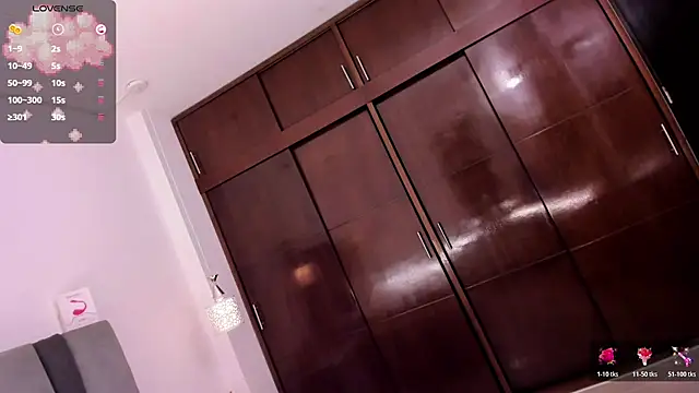 eileen tanihara online show from 10-30-25, 04:19